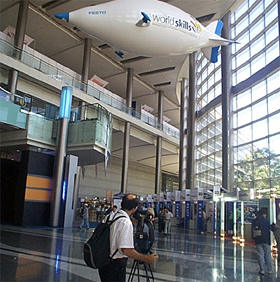 airfish0_280.jpg (25855 bytes)