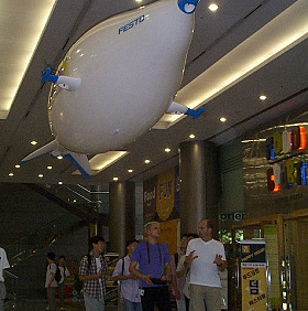 airfish_back_to_base0_280.jpg (38830 bytes)