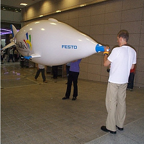 airfish_ready_for_flight0_280.jpg (32594 bytes)