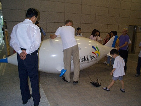 grounded_airfish0_280.jpg (27899 bytes)