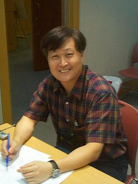 Jeong-Ro_Lee_280.jpg (20980 bytes)