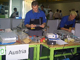 Austrian_team_in_action_280.jpg (24748 bytes)