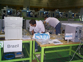 Brazilian_team_in_action_280.jpg (24243 bytes)