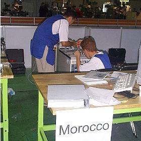 Moroccan_team_in_action_280.jpg (24999 bytes)