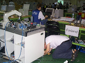 I_must_find_the_fault_FI_280.jpg (36665 bytes)