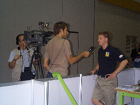 Swedish_TV_really_care_about_their_team_280.jpg (24703 bytes)