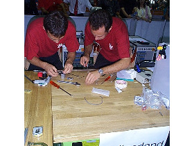 team_spirit_280.jpg (29548 bytes)