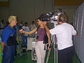 Austrian_TV_interviewing_Team_Austria_280.jpg (30054 bytes)