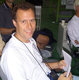 and_the_winner_is_Expert_Canada_280.jpg (24797 bytes)