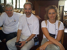 Expert_UK_Expert_UK_and_Paula_Official_Delegate_of_Portugal_280.jpg (24879 bytes)