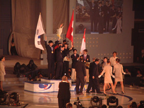 4Goldsand2Bronze_280.jpg (24267 bytes)