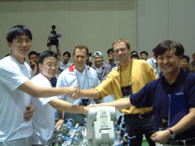 NilsandJeong-rocongratTeamKR_280.jpg (24716 bytes)