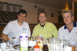 P0002142_320.jpg (36602 bytes)