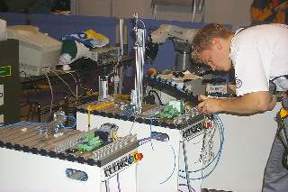 P0002292_320.jpg (38380 bytes)