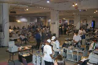 P0002352_320.jpg (40947 bytes)