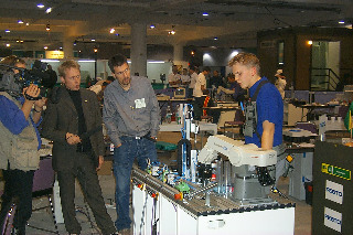 P0002395_320.jpg (42389 bytes)